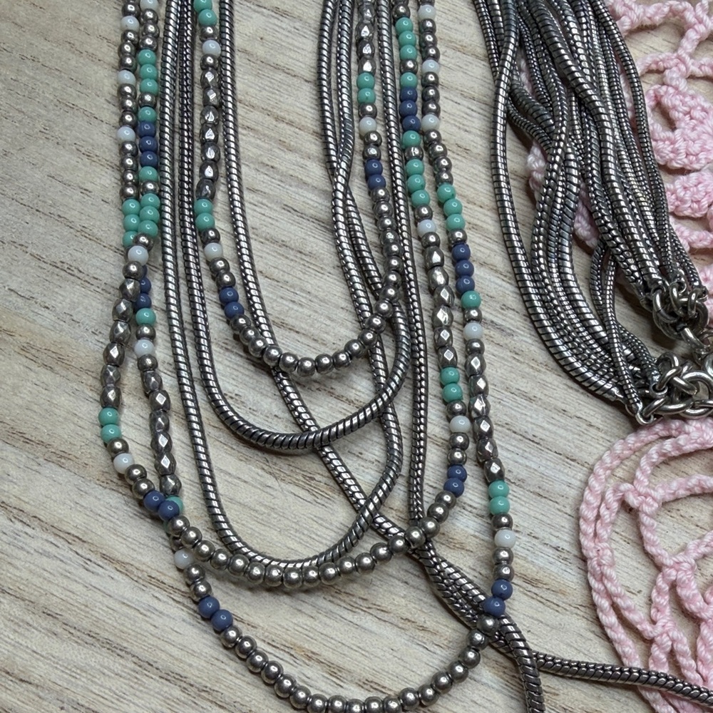 Premier Designs Silver and Blue Necklace with Pendant - Picture 5 of 6